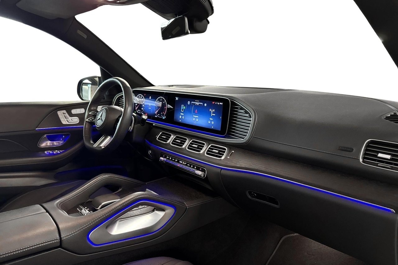 Mercedes-Benz GLS 2024, photo 10/10