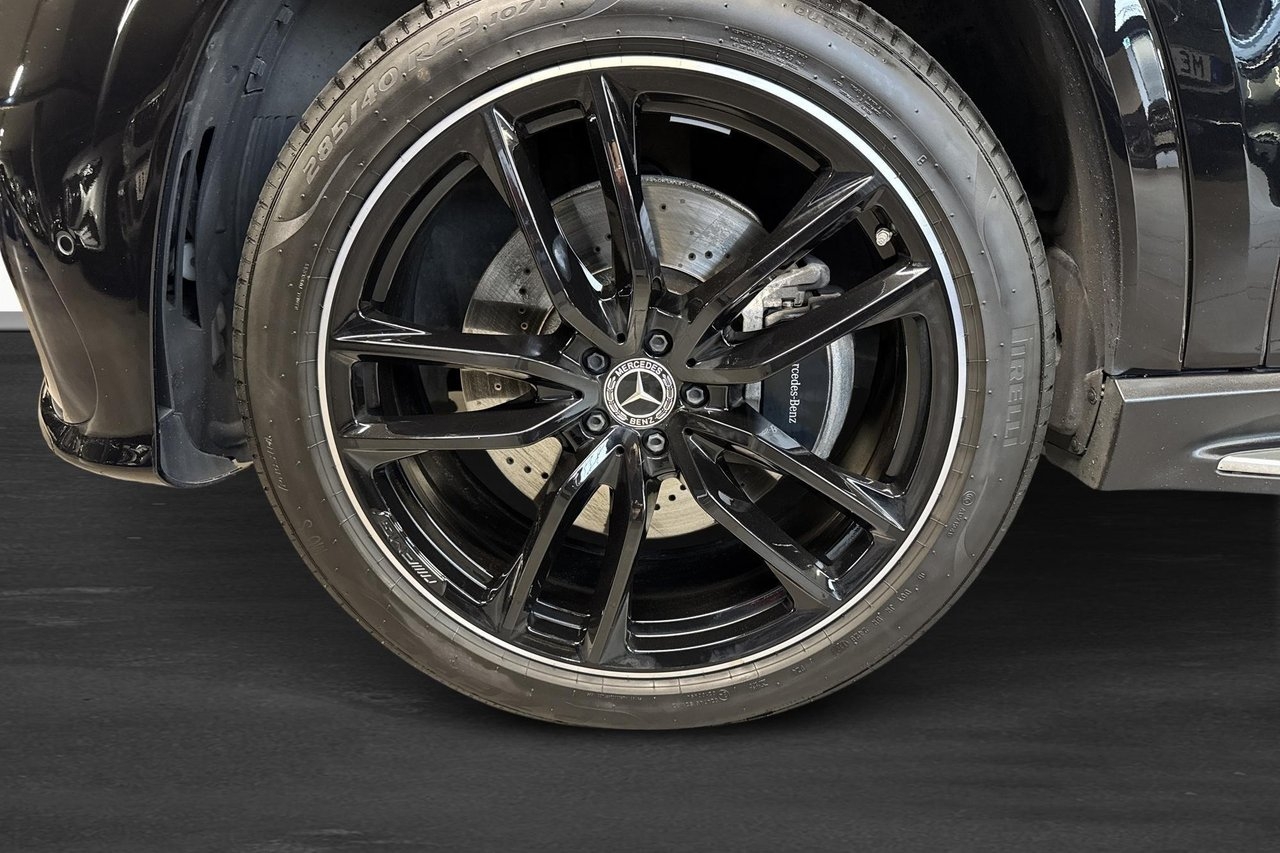 Mercedes-Benz GLS 2024, photo 6/10