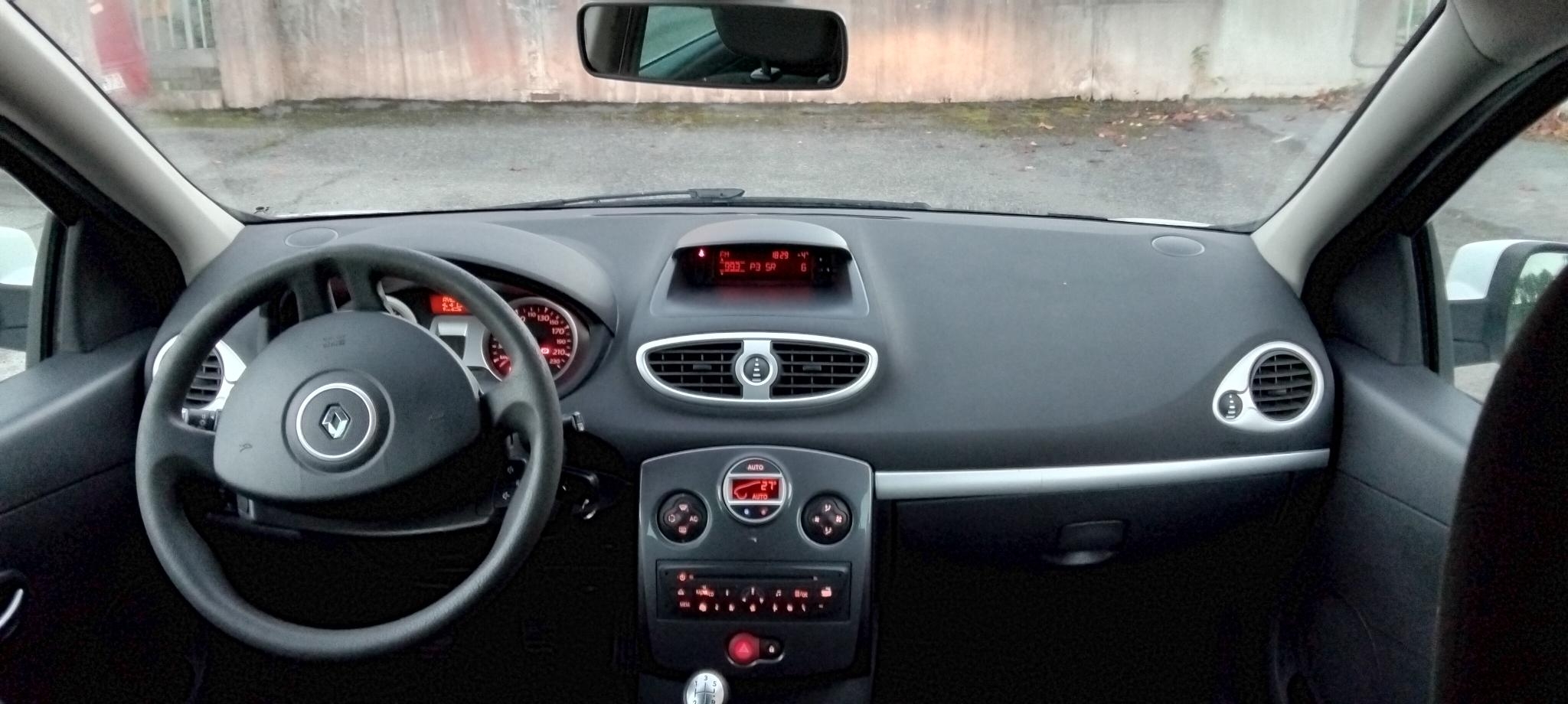 Renault Clio dCi 90 FAP 2011, kuva 10/10