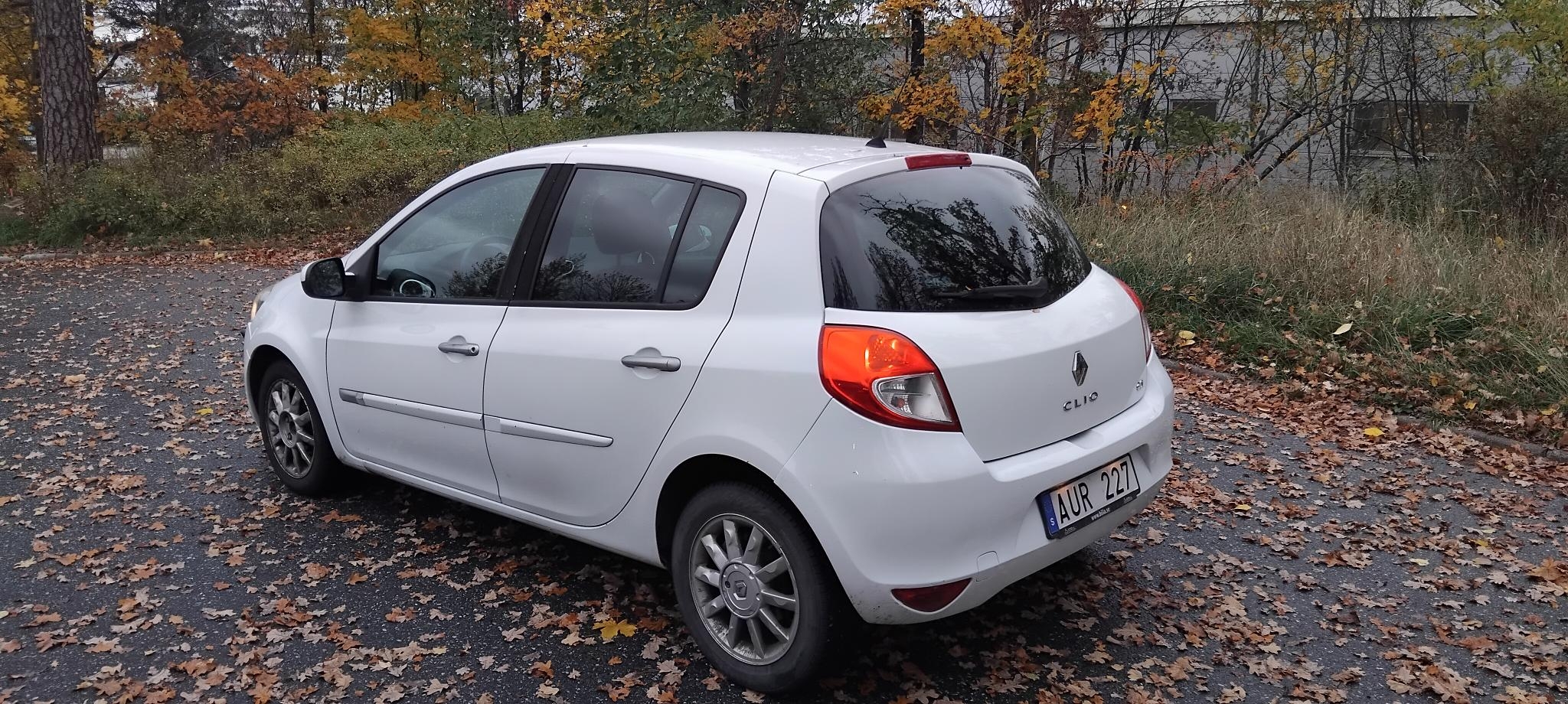 Renault Clio dCi 90 FAP 2011, kuva 7/10
