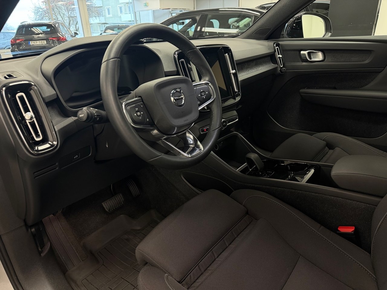 Volvo C40 Plus 2023, kuva 7/10