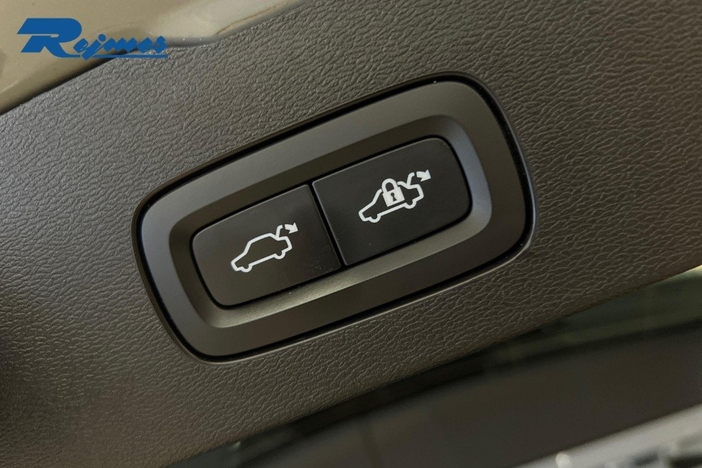 Volvo V60 Plus Dark Nordic 2025, bild 4/10