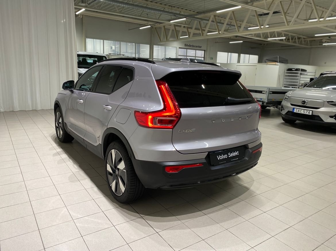 Volvo EX40 Extended Range Plus 2026, photo 4/10