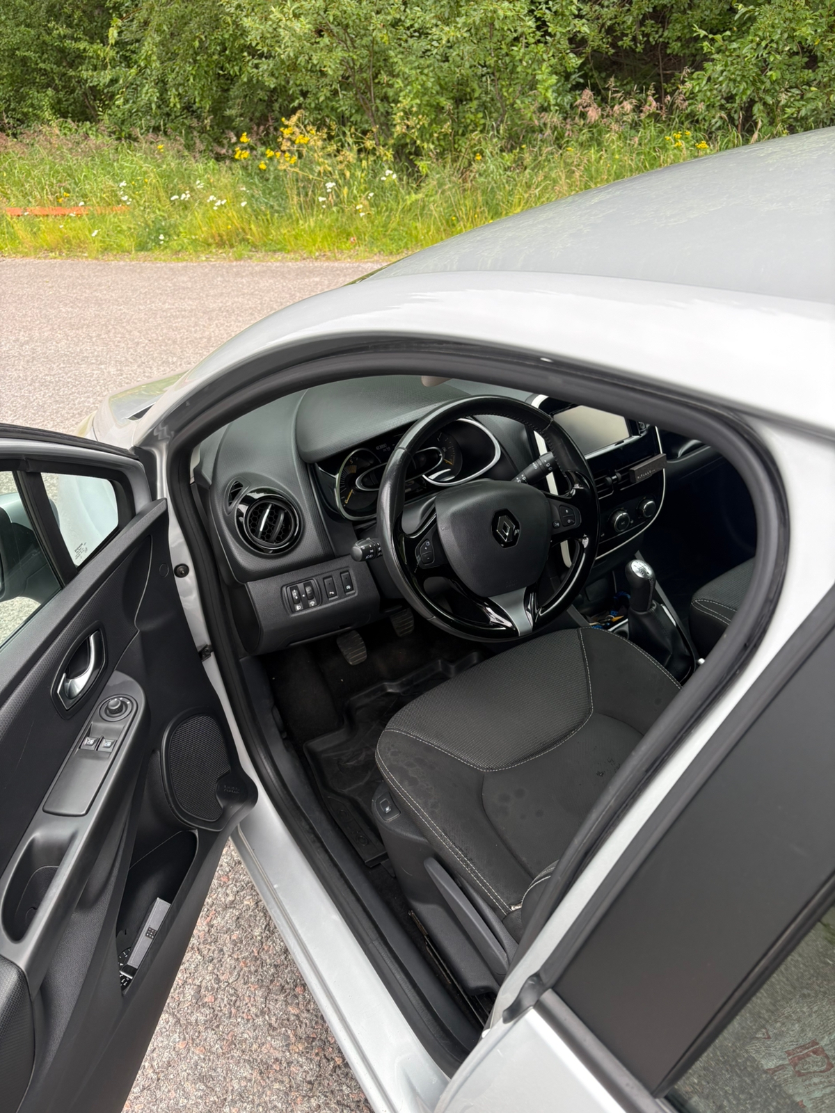 Renault Clio dCi 90 2016, bild 7/10
