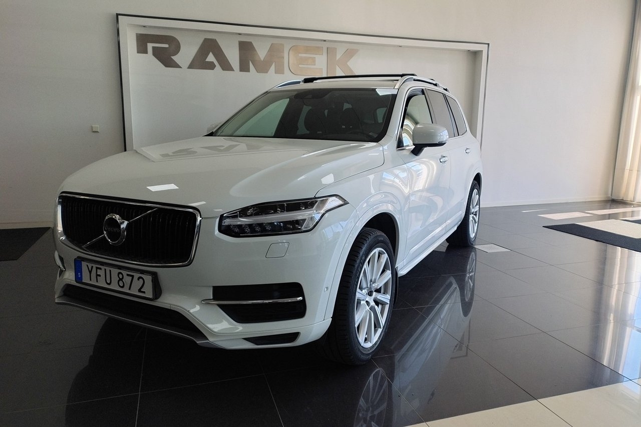 Volvo XC90 Momentum 2017, bild 2/8
