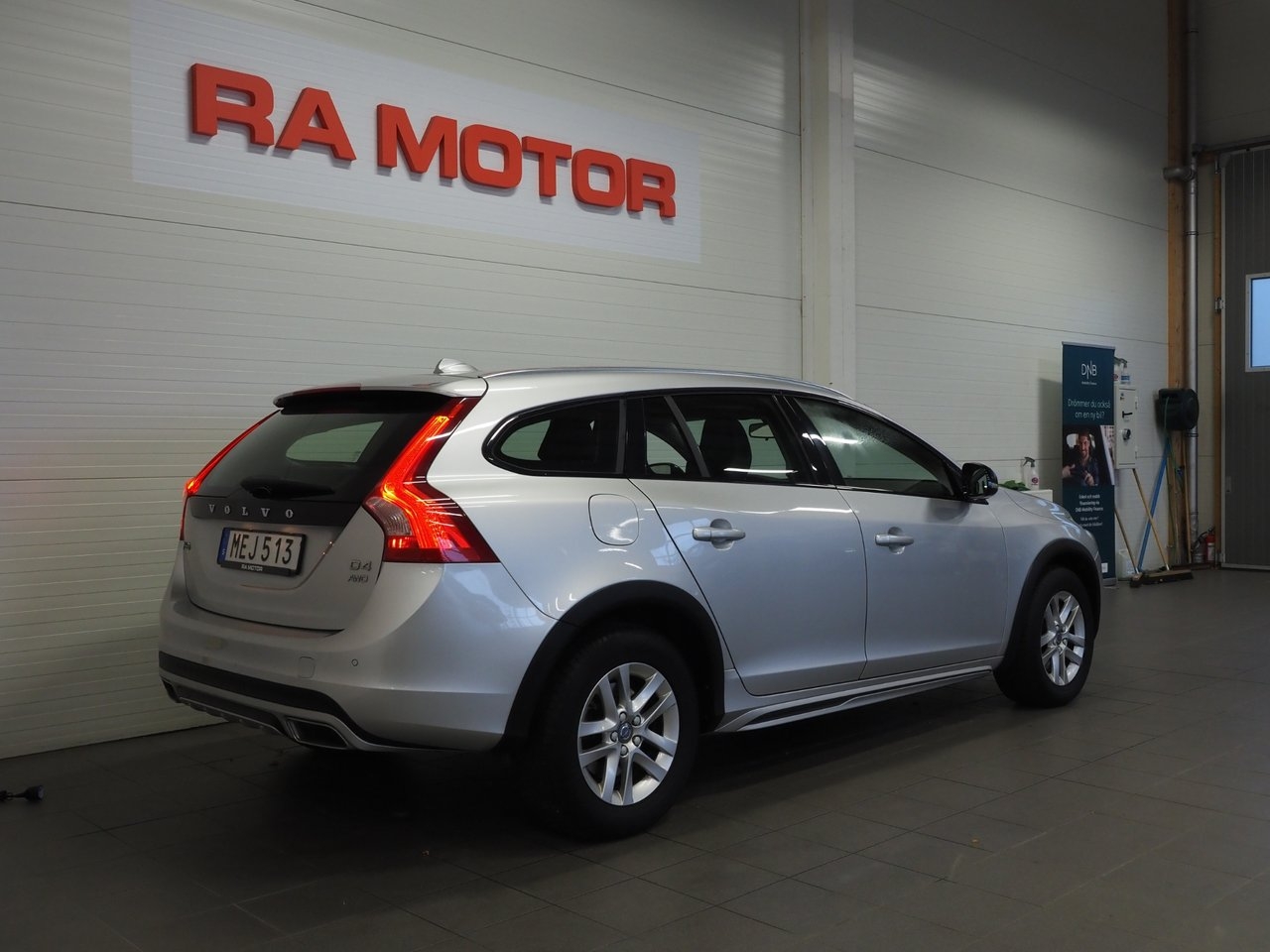 Volvo V60 Cross Country D4 Momentum 2016, bild 5/10