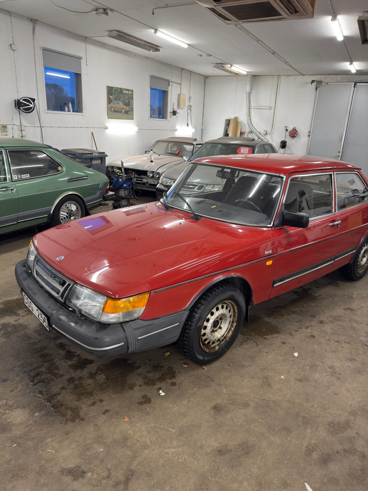 Saab 900