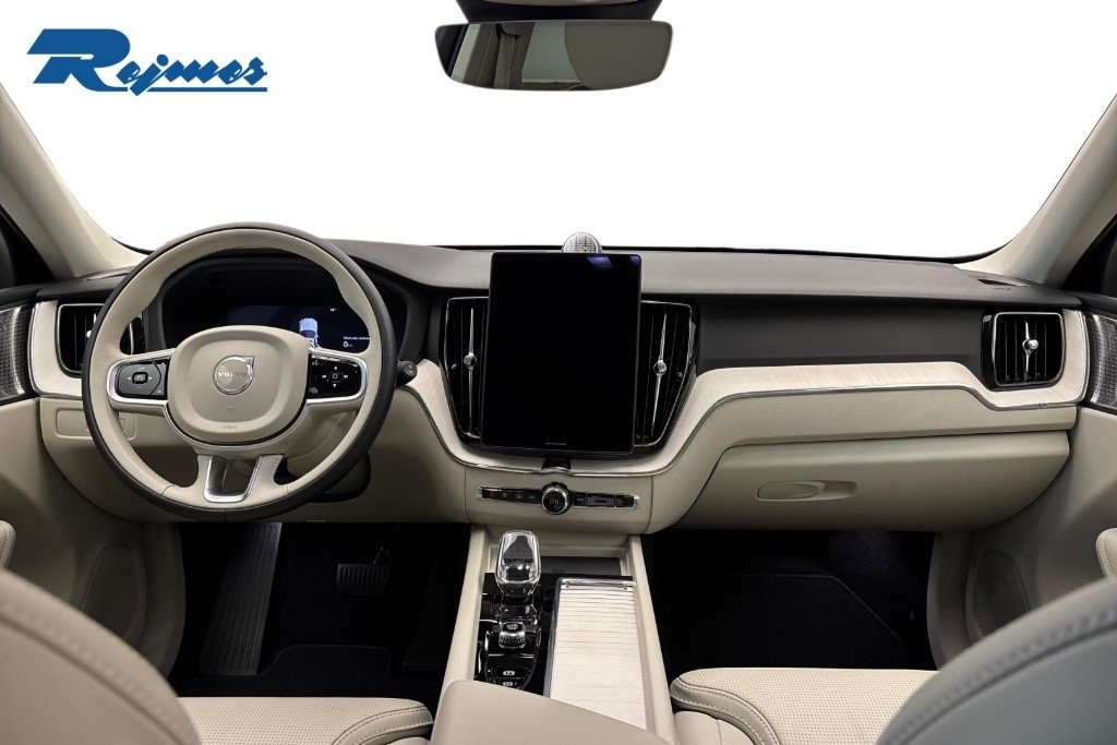 Volvo XC60 Plus Bright Nordic 2026, bild 2/10