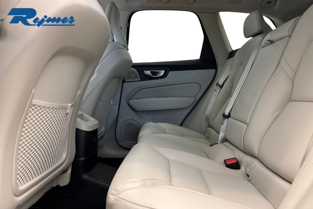 Volvo XC60 Plus Bright Nordic 2026, bild 7/10