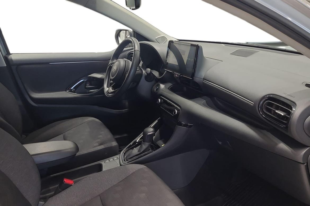 Toyota Yaris 1.5 Hybrid 116 Active Plus 2024, bild 7/10