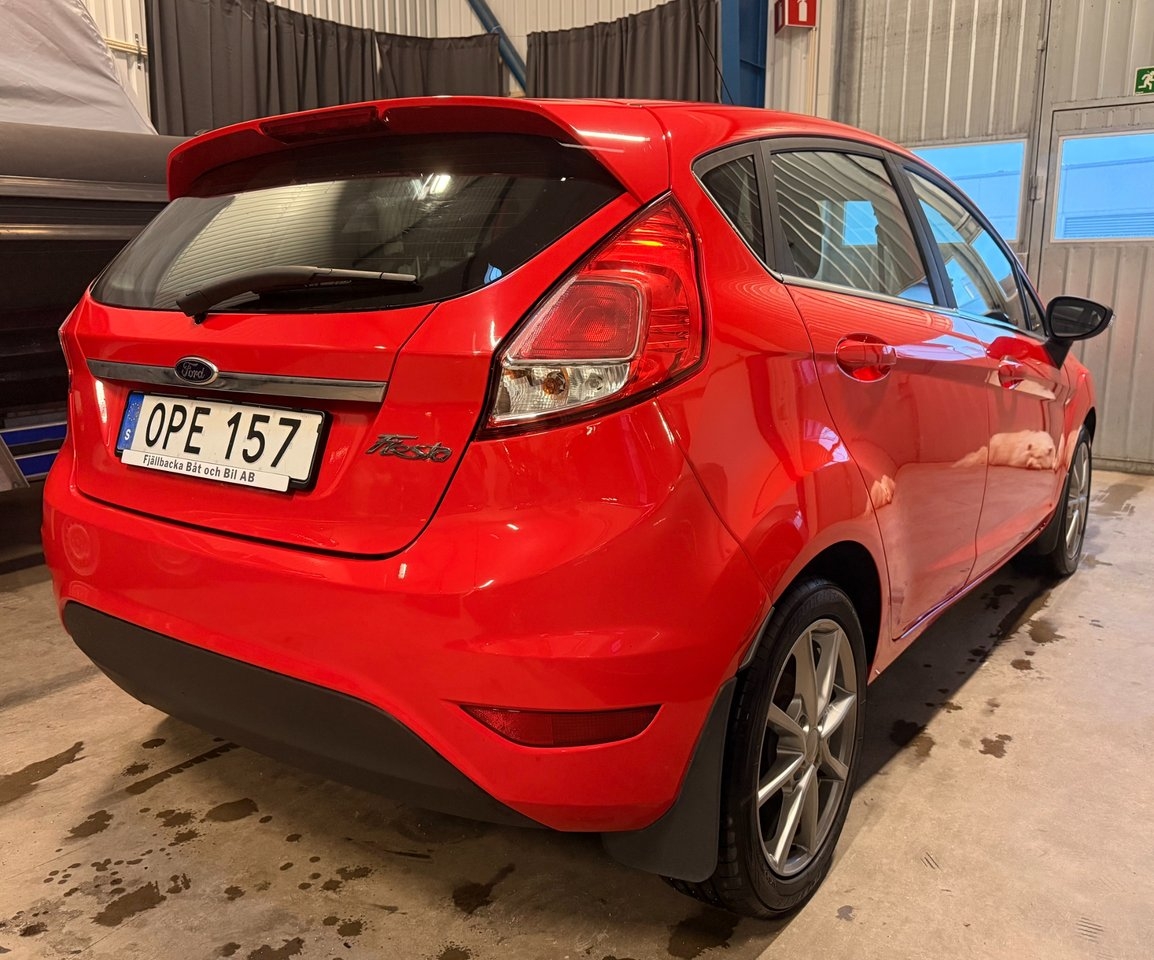 Ford Fiesta 1.0 Titanium 2014, photo 4/10