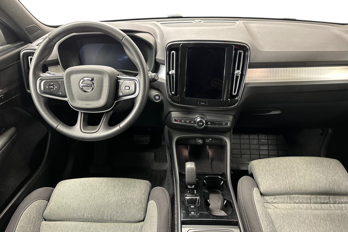 Volvo XC40 B3 Plus Dark 2025, bild 10/10