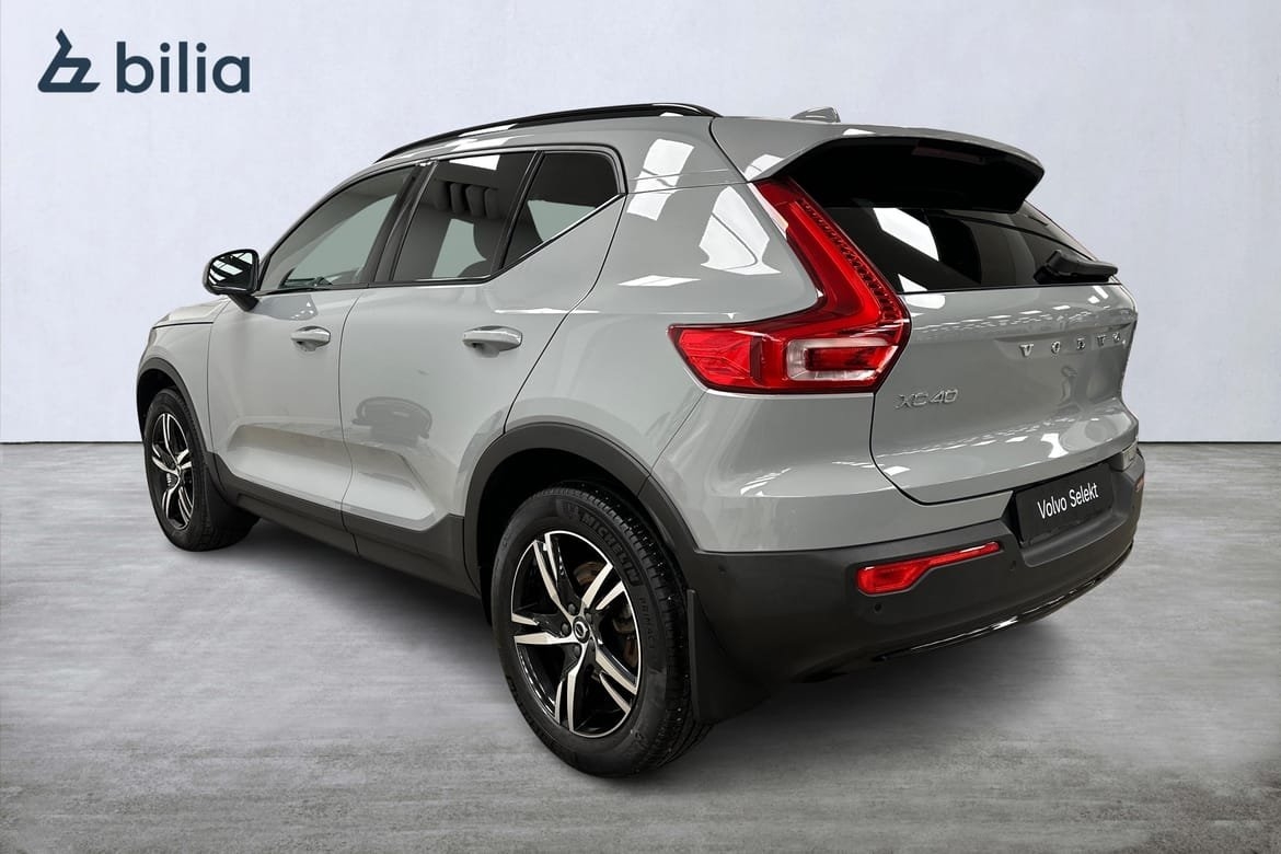 Volvo XC40 B3 Plus Dark 2025, bild 2/10
