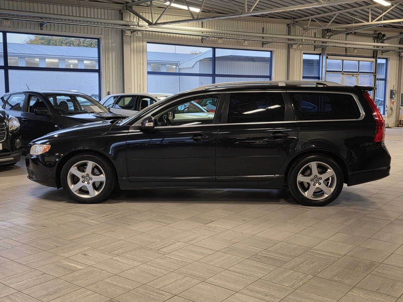 Volvo V70 2.5FT Summum Business 2010, bild 2/9