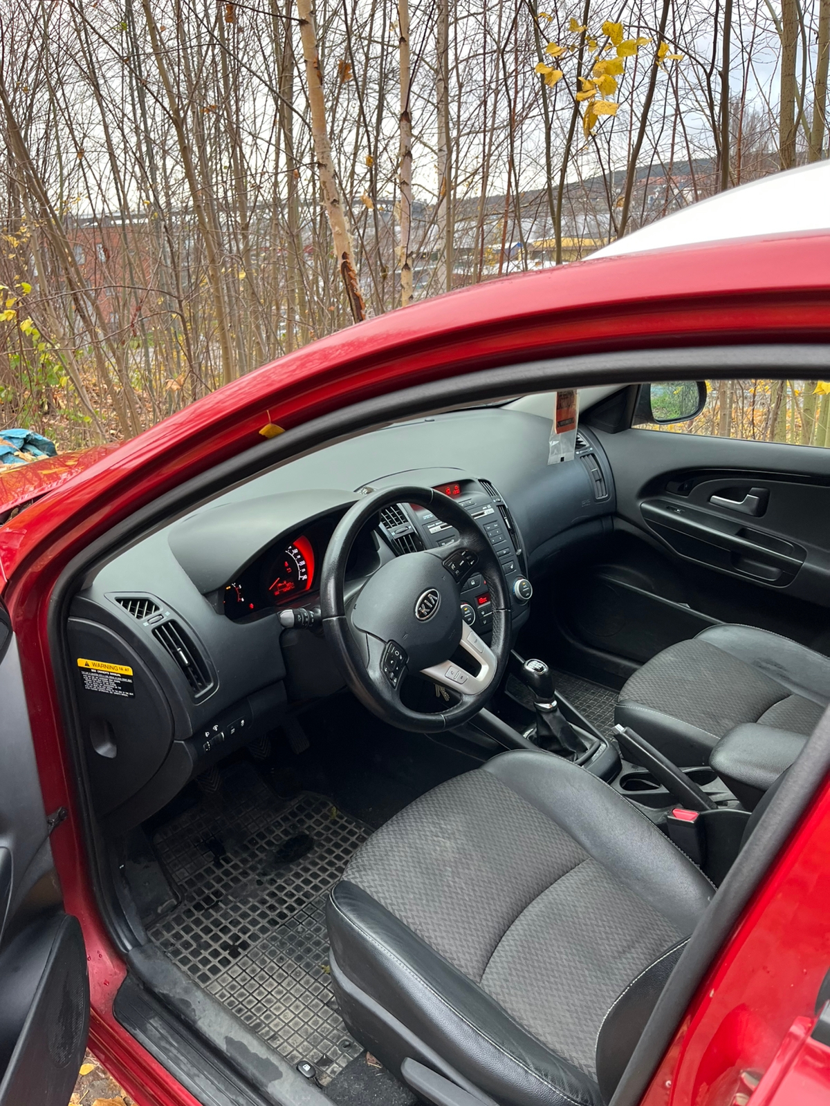 Kia Ceed 1.6 CRDi 128 2012, bild 3/3