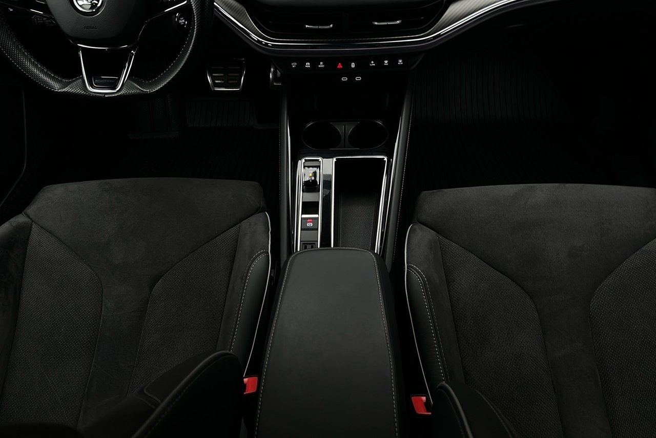 Skoda Enyaq 80x Sportline 2023, kuva 9/10