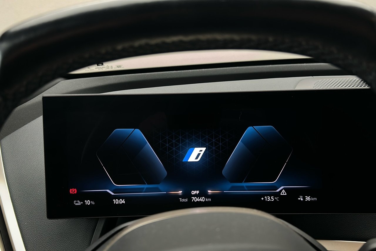 BMW iX 40 Comfort 2022, bild 7/10