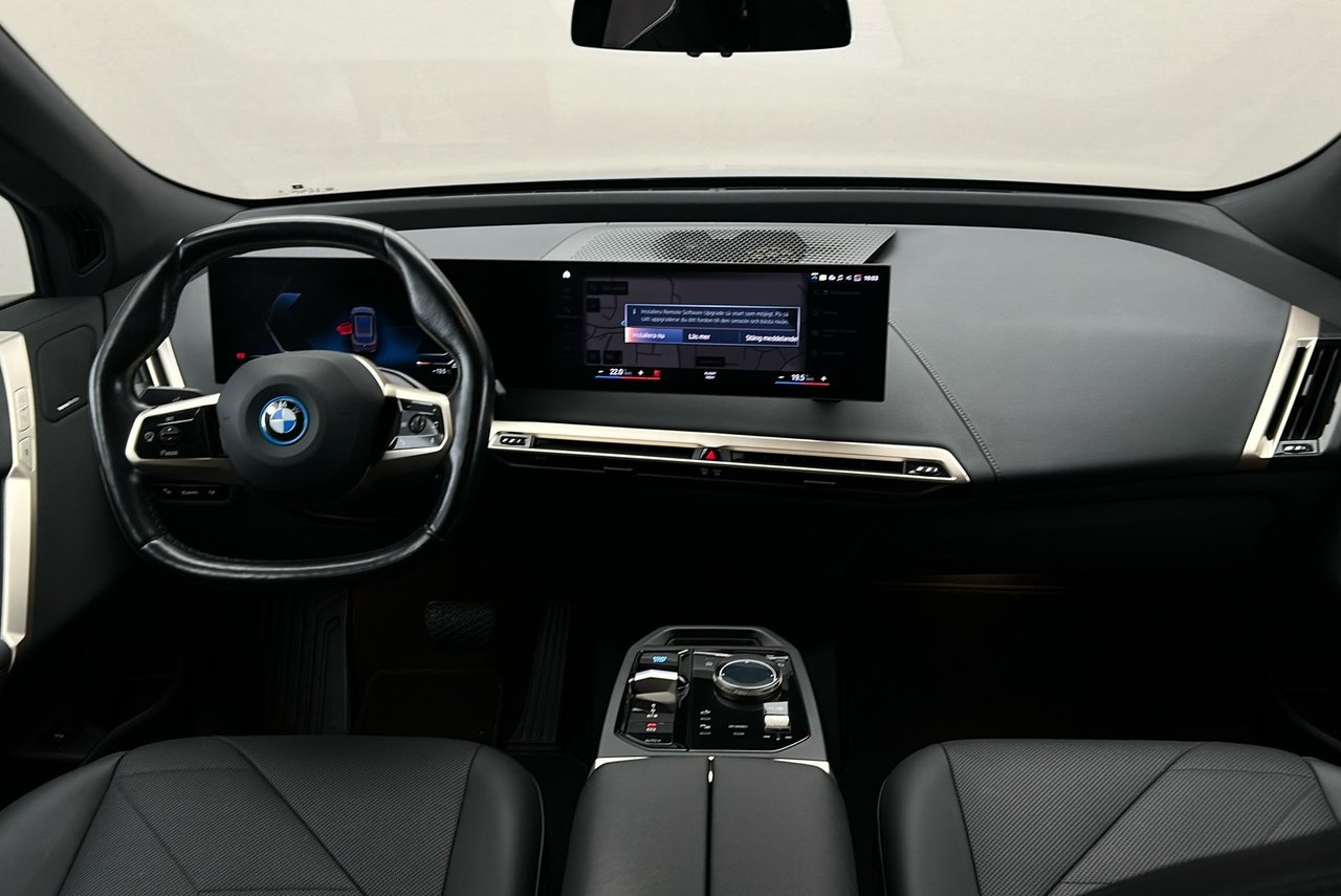 BMW iX 40 Comfort 2022, bild 6/10