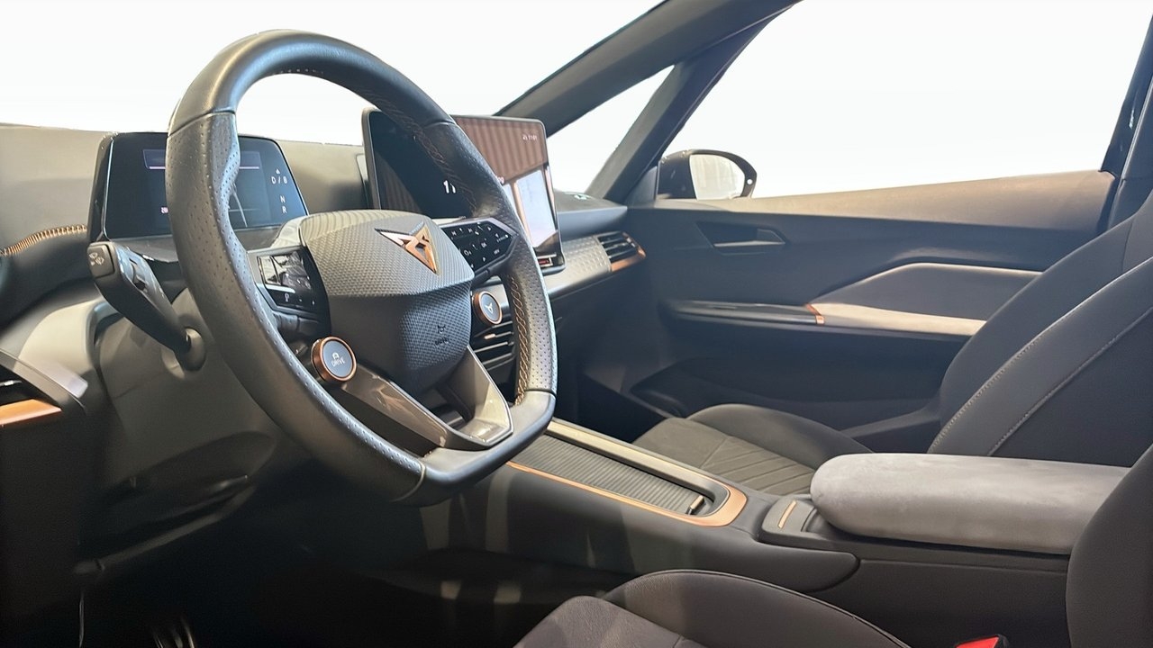 Cupra Born 2025, photo 7/12