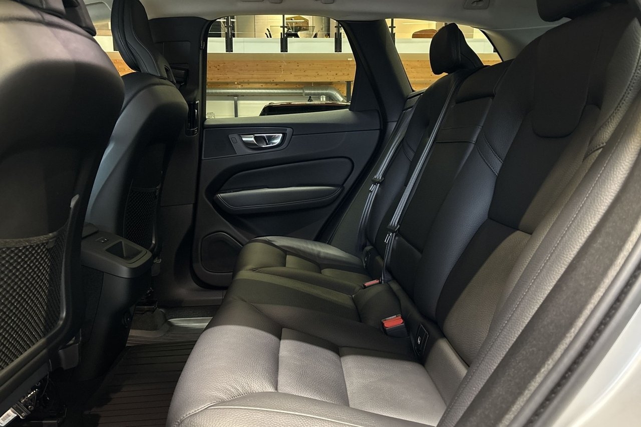 Volvo XC60 B4 Diesel Inscription 2021, bild 7/10