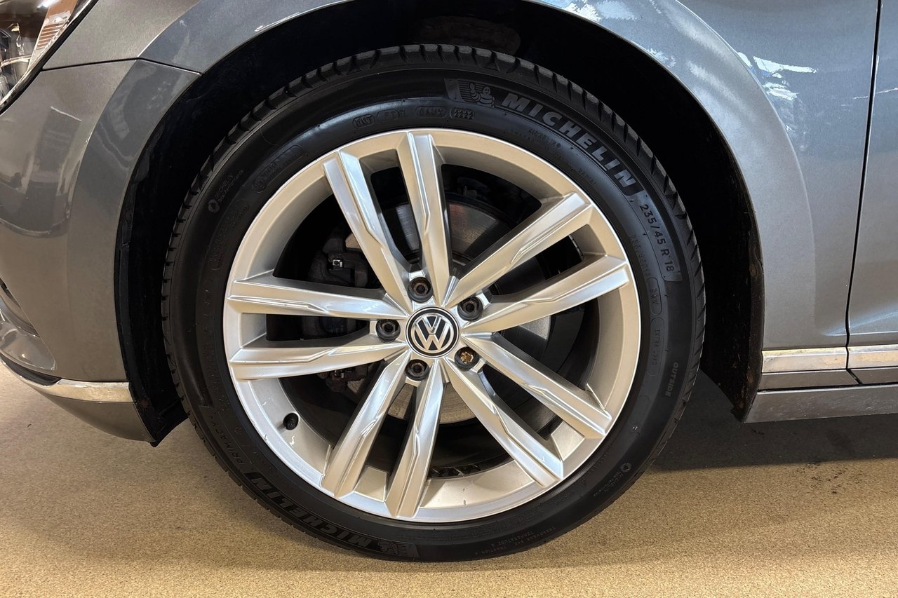 Volkswagen Passat 2.0 TDI SCR 2015, bild 6/10