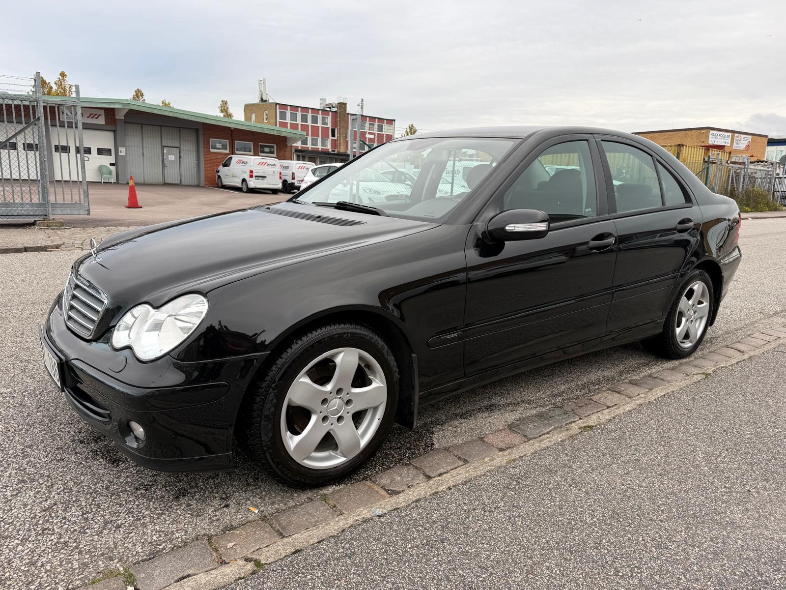 Mercedes-Benz C 200 CDI 2005, bild 2/7