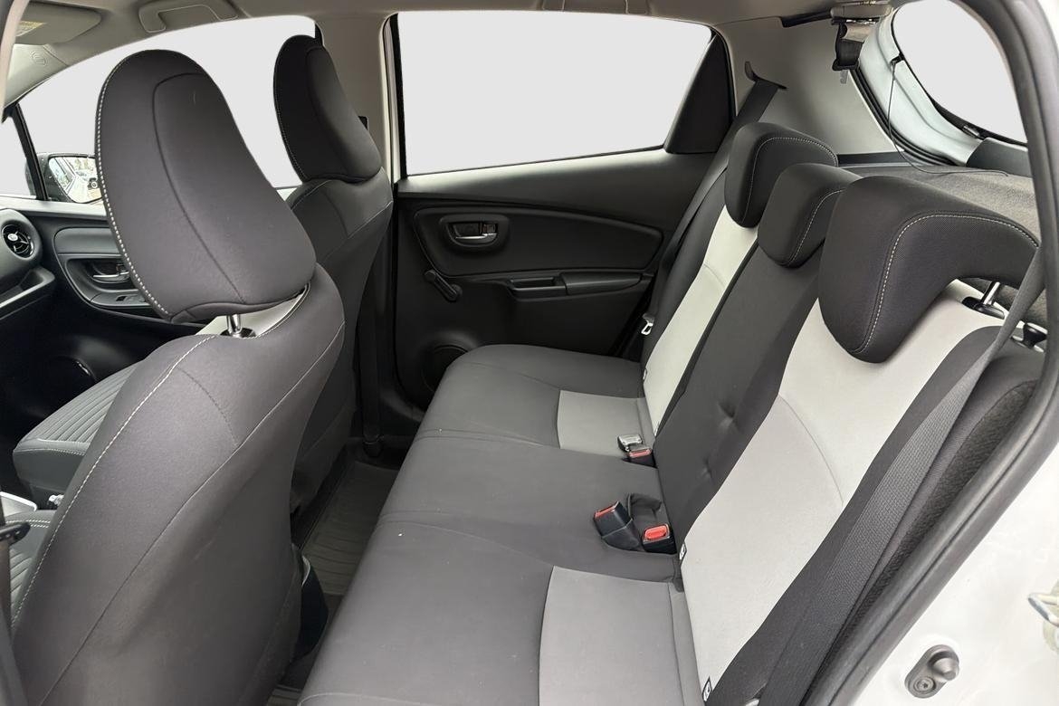 Toyota Yaris 1.5 Hybrid 2018, kuva 9/10