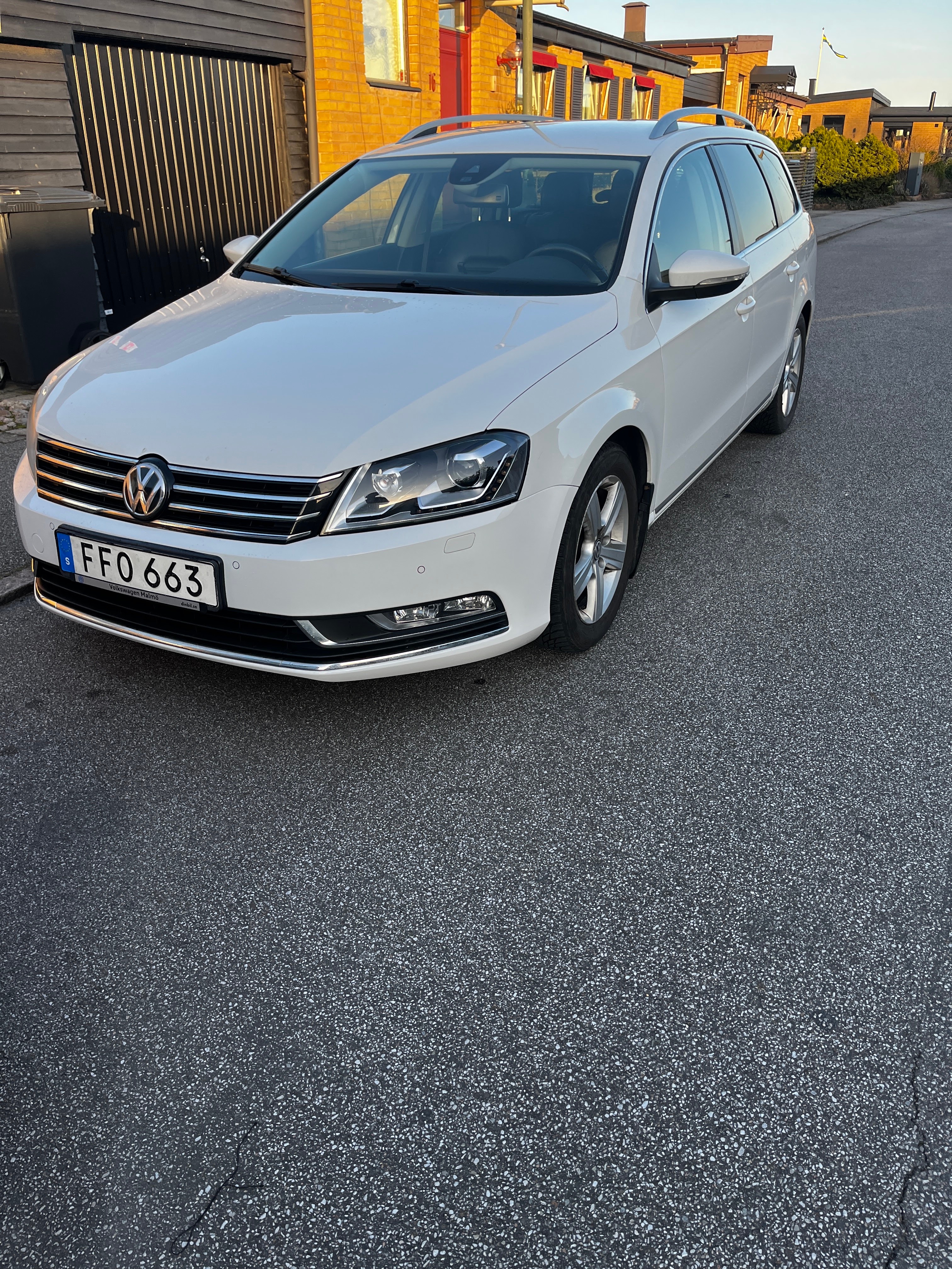 Volkswagen Passat 2.0 TDI 2014, bild 2/3