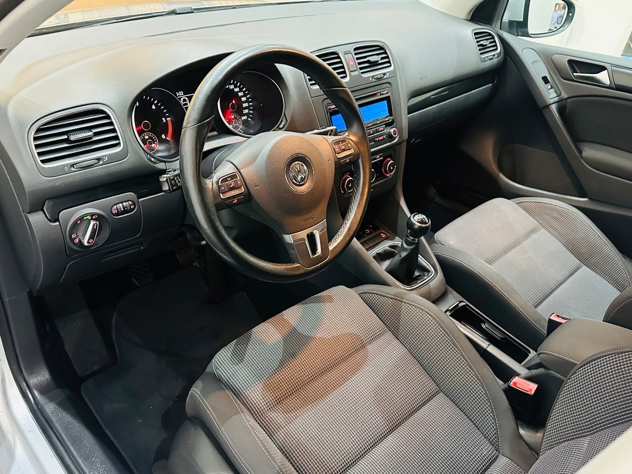 Volkswagen Golf 1.6 TDI Masters 2011, photo 9/10
