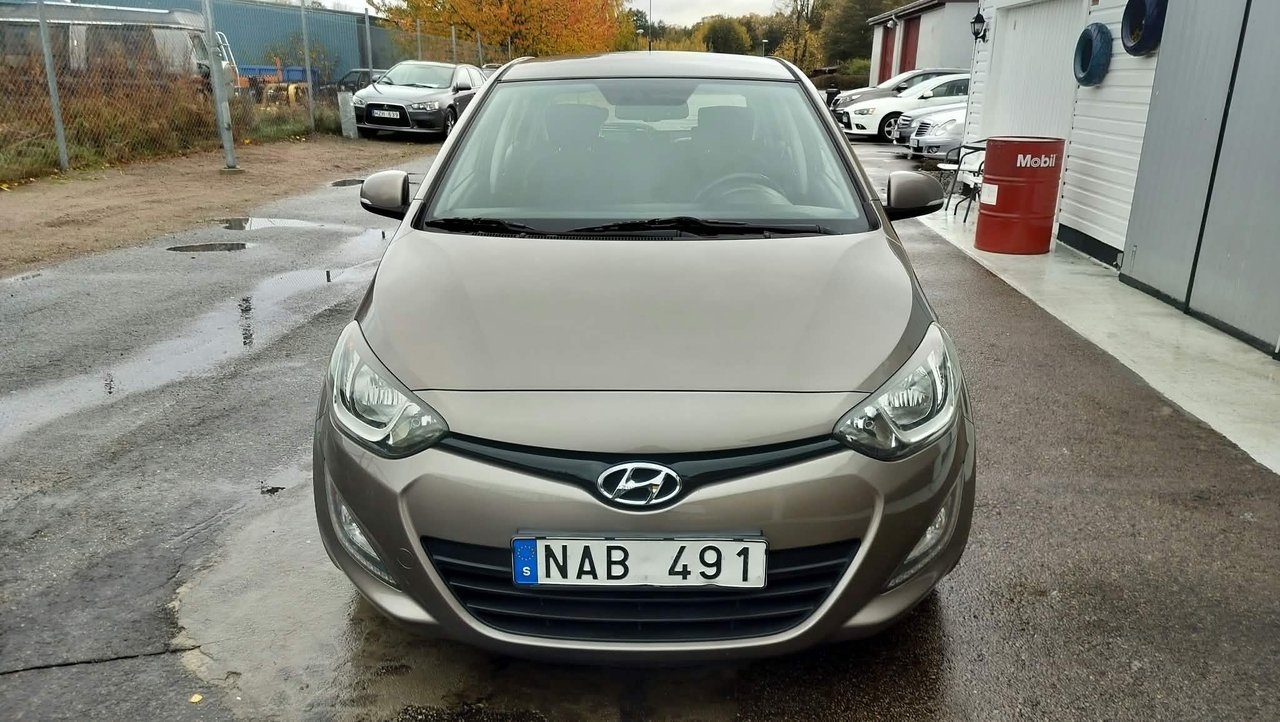 Hyundai i20 1.2 Premium 2013, bild 4/10