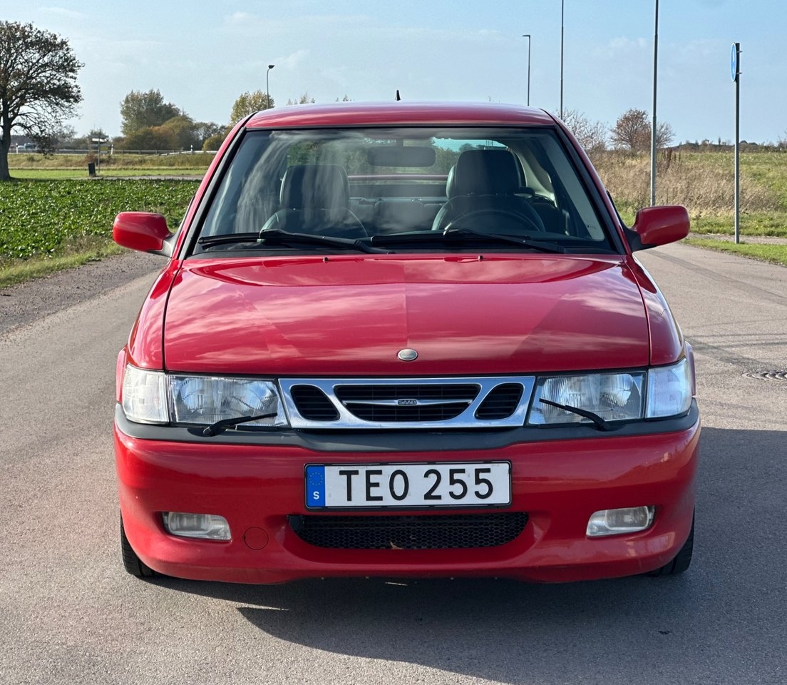 Saab 9-3 2.0 Turbo Aero SE 2002, bild 2/10