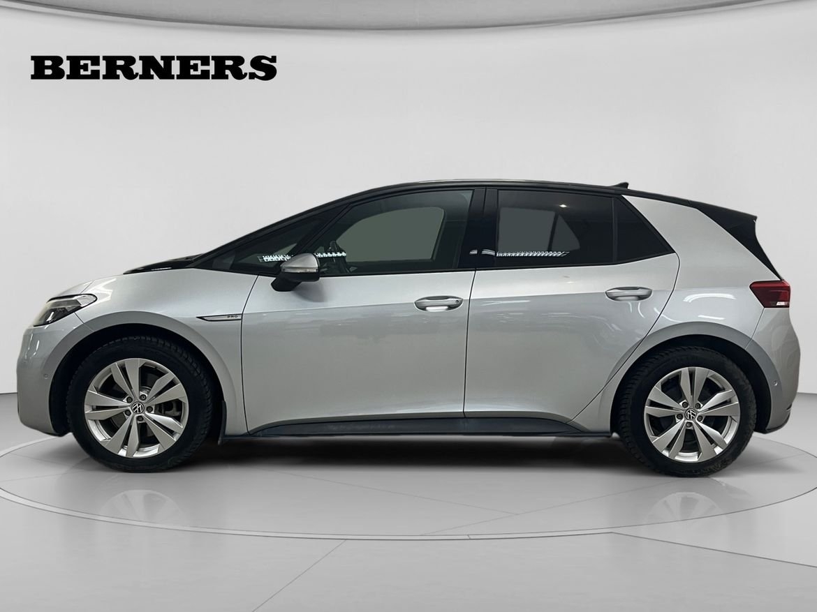 Volkswagen ID.3 Pro Performance 2023, bild 2/15