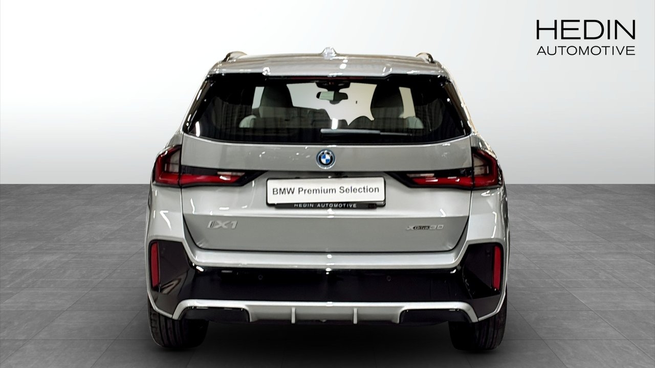 BMW iX1 M Sport 2026, bild 7/9