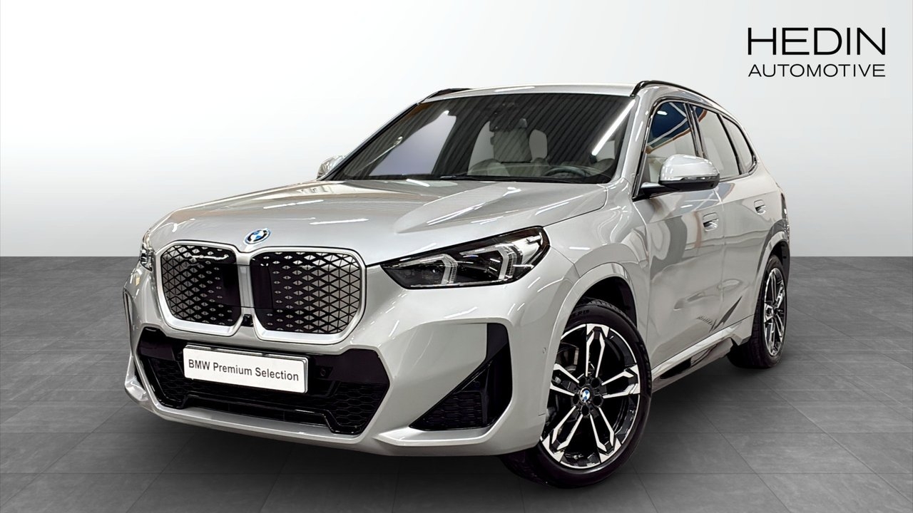 BMW iX1