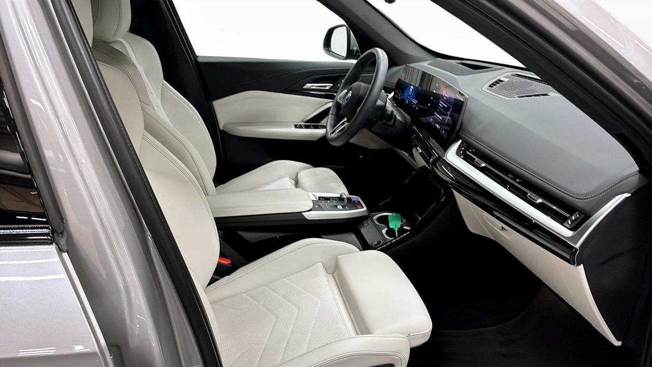 BMW iX1 M Sport 2026, bild 3/9