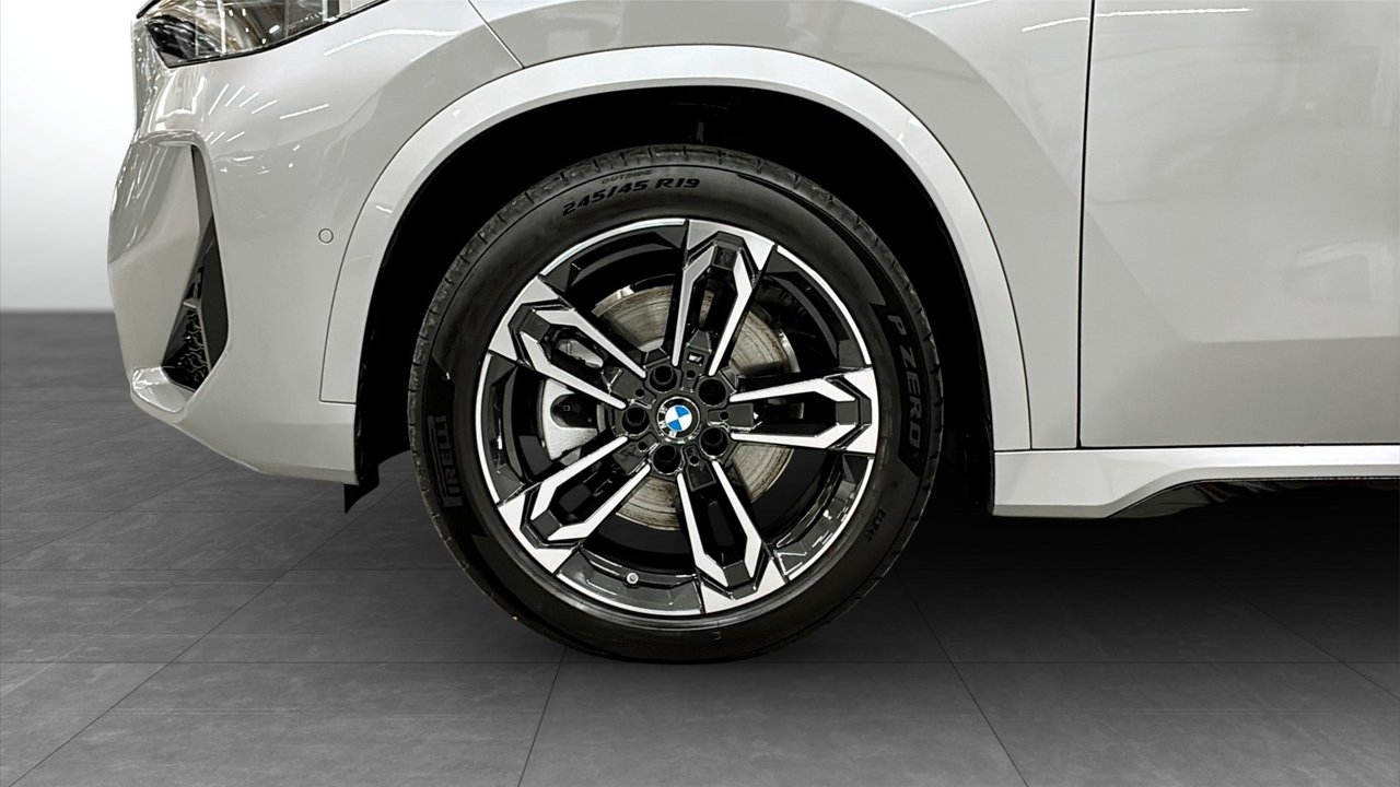 BMW iX1 M Sport 2026, photo 9/9