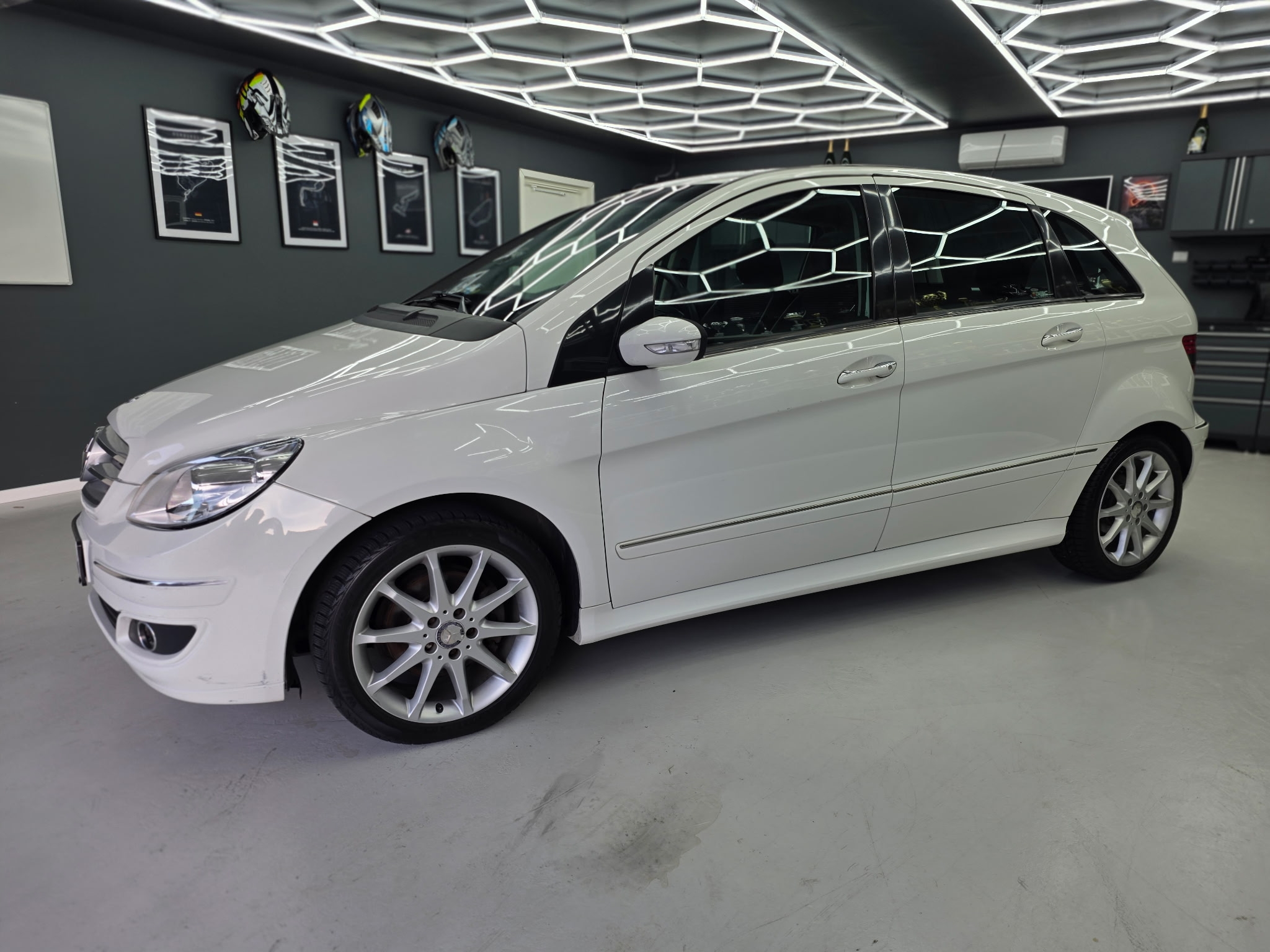 Mercedes-Benz B