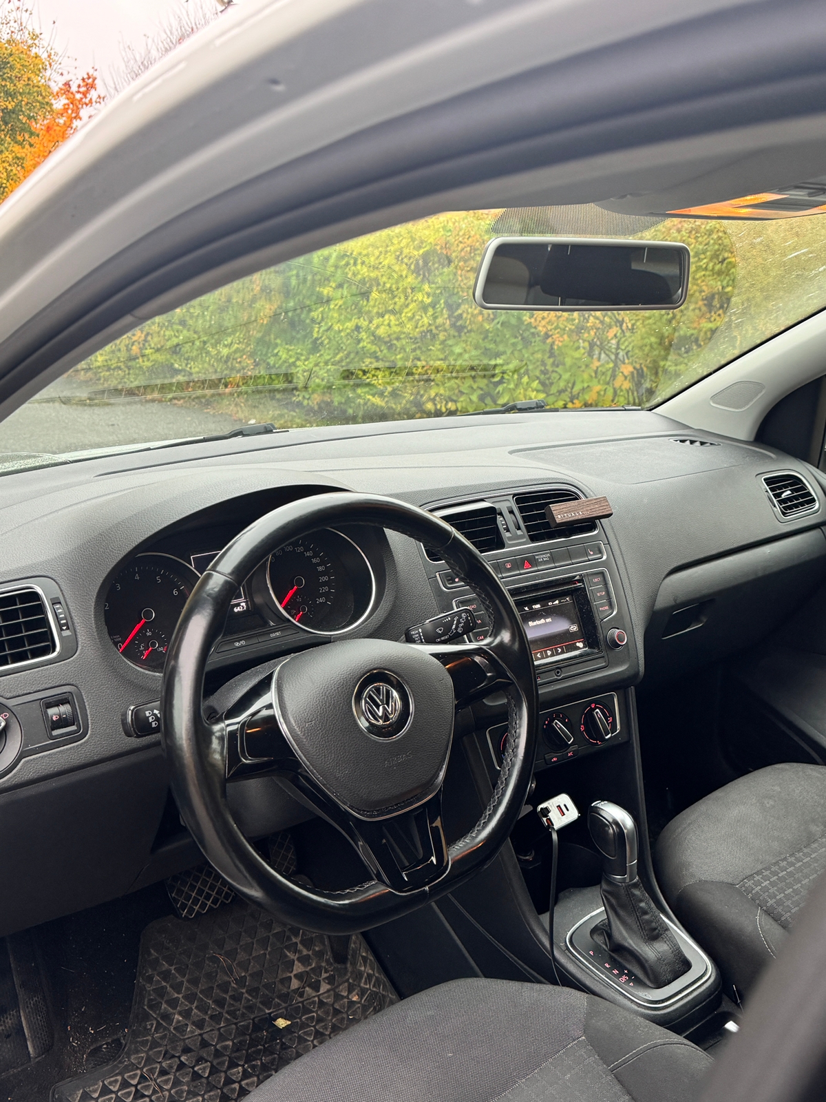 Volkswagen Polo 1.2 TSI 2016, bild 4/4