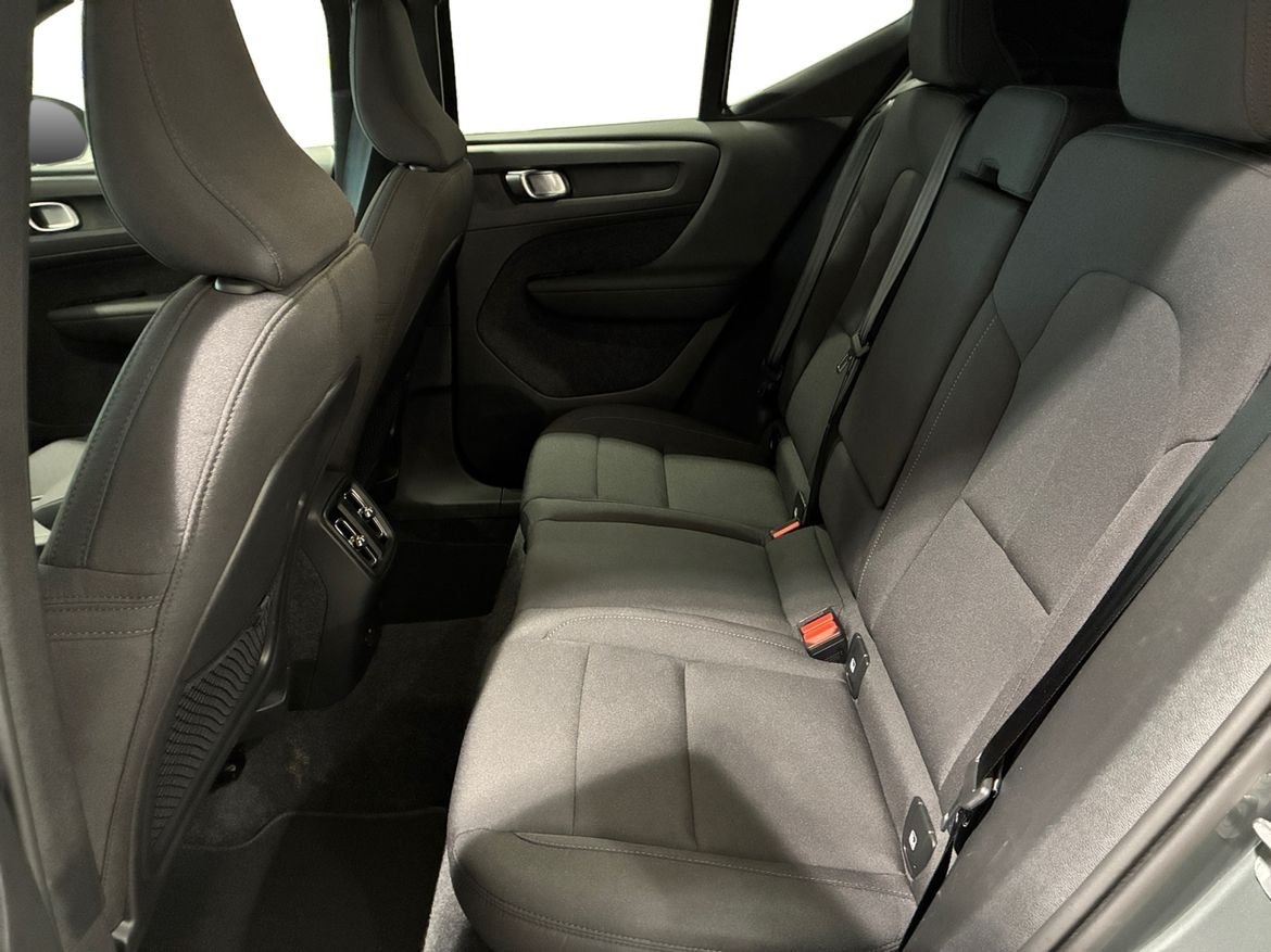 Volvo EX40 Extended Range Plus 2026, bild 7/16