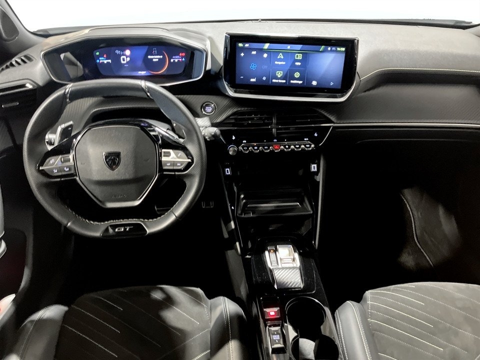Peugeot 2008 1.2 PureTech 130 GT 2025, photo 6/10