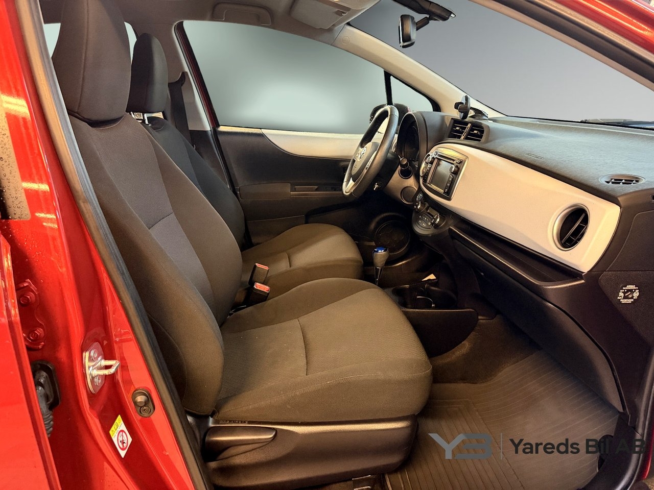 Toyota Yaris 1.5 Hybrid 2014, photo 10/10