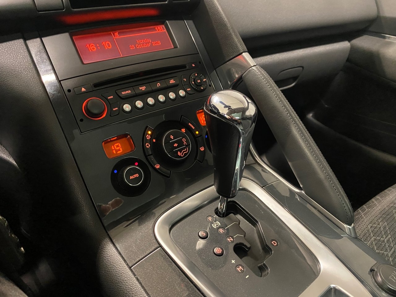 Peugeot 3008 Style 2016, photo 10/10