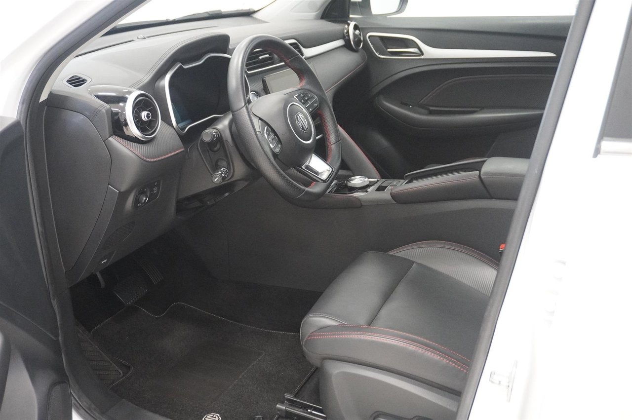 MG ZS Maximum Range Luxury 2022, bild 2/10