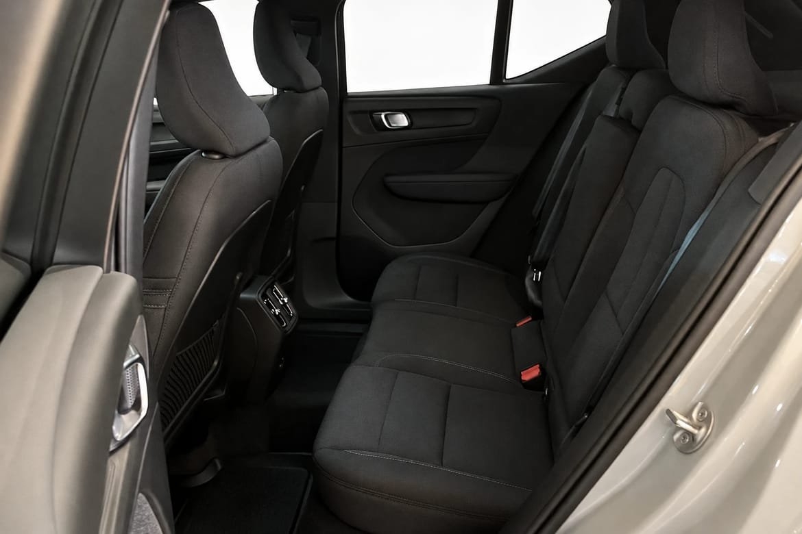 Volvo EX40 Extended Range Core 2025, bild 6/10