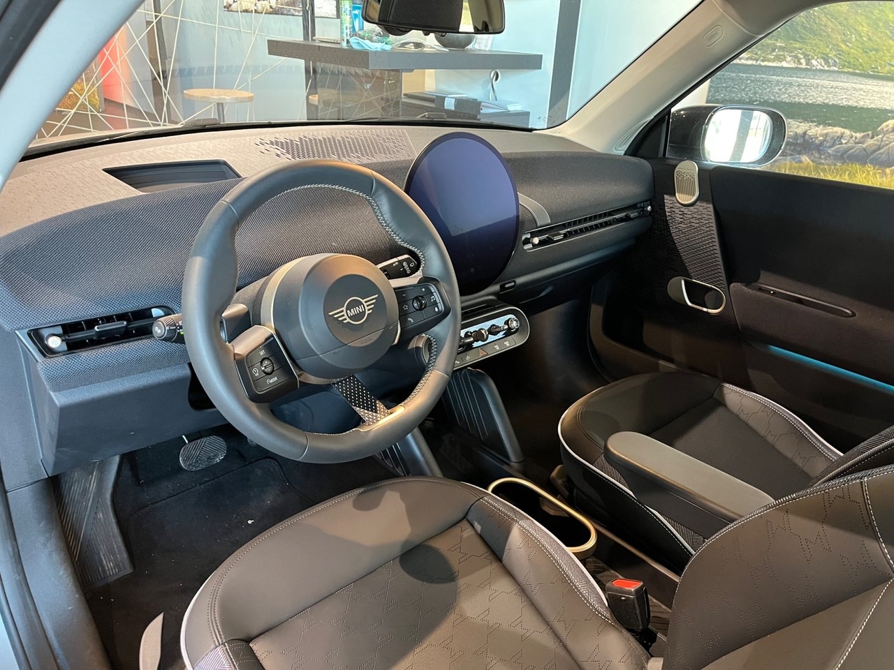 MINI Cooper E Classic 2025, bild 5/10