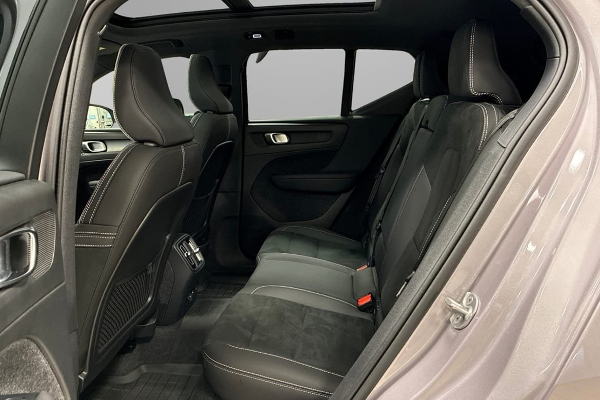 Volvo EX40 Extended Range Ultra 2026, bild 7/10