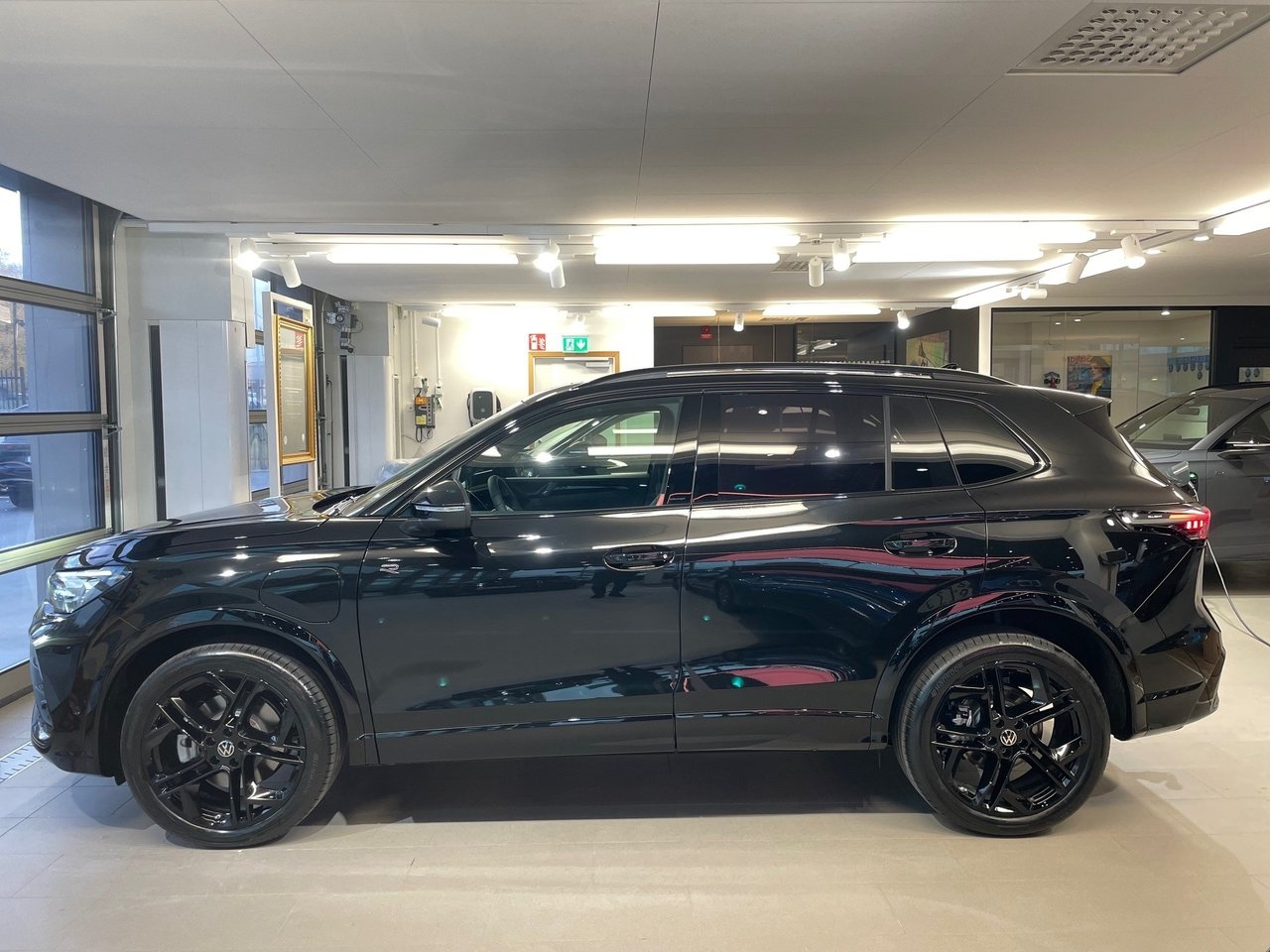 Volkswagen Tiguan R-Line 2026, bild 4/10