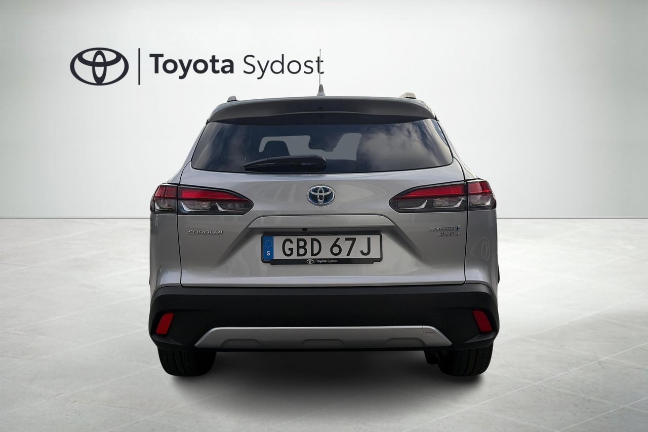 Toyota Corolla Cross 2.0 Hybrid Style 2023, bild 6/10