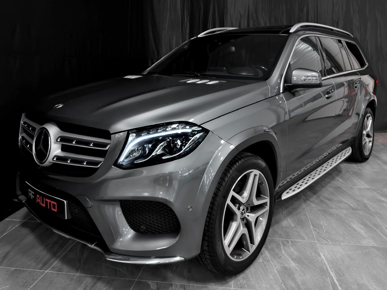 Mercedes-Benz GLS 350 d AMG 2019, photo 3/10