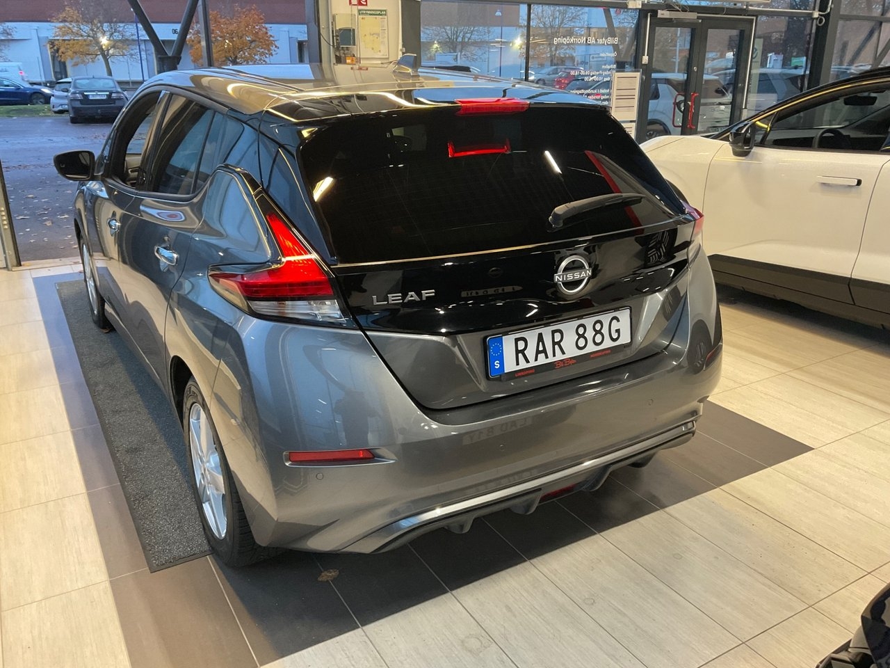 Nissan Leaf 40 kWh N-CONNECTA 2023, kuva 5/9